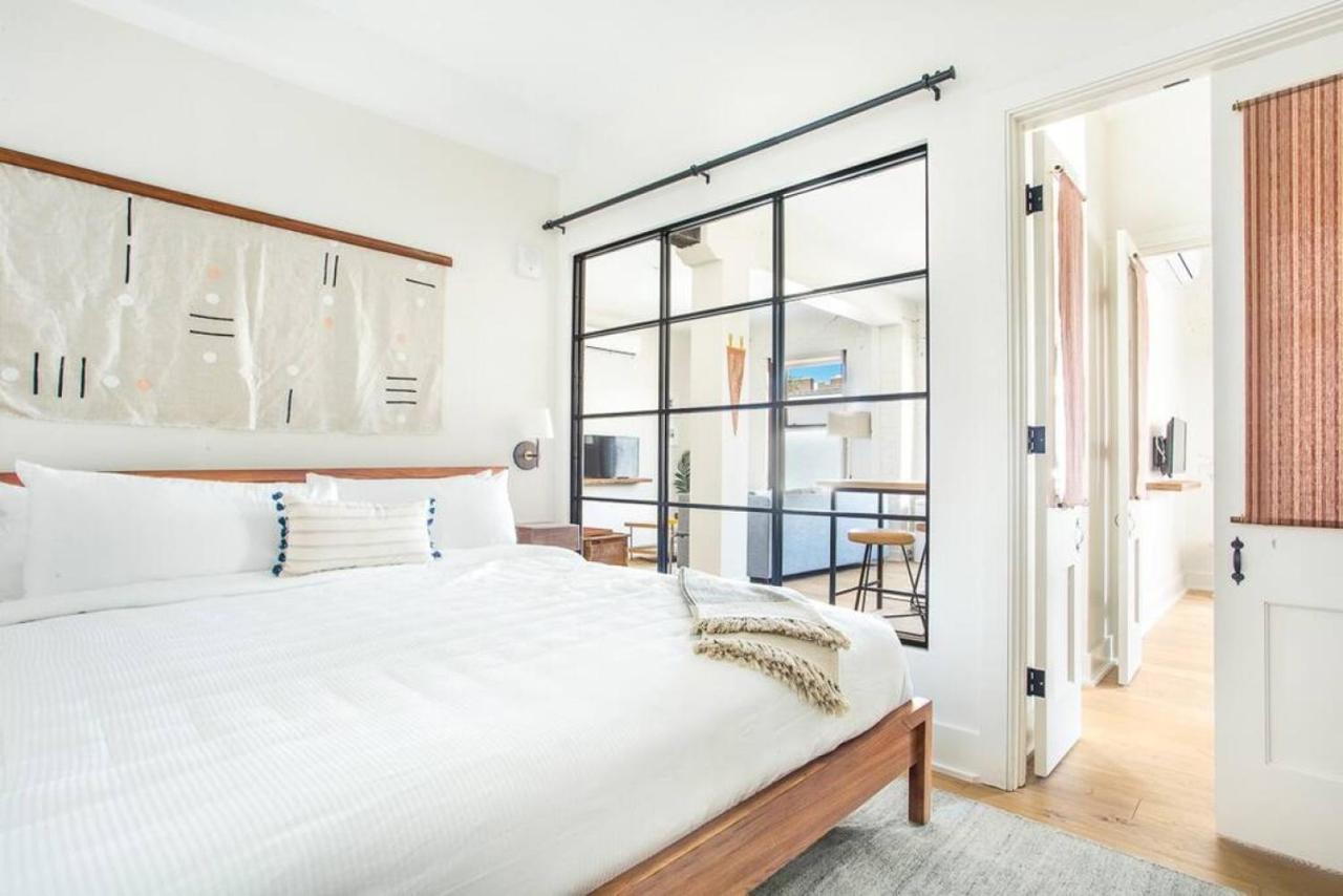 Roomy Hip 2br In *