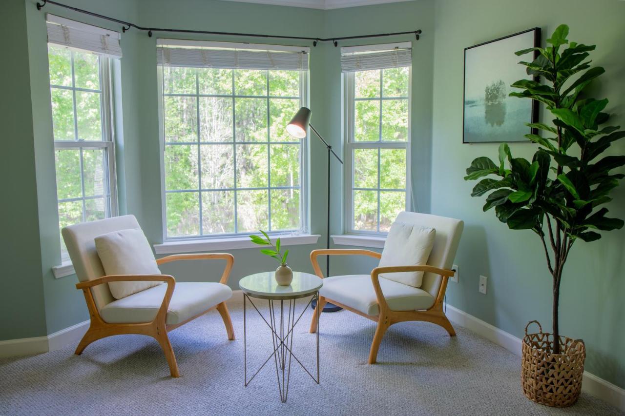 Nature House - Large, Stylish In
