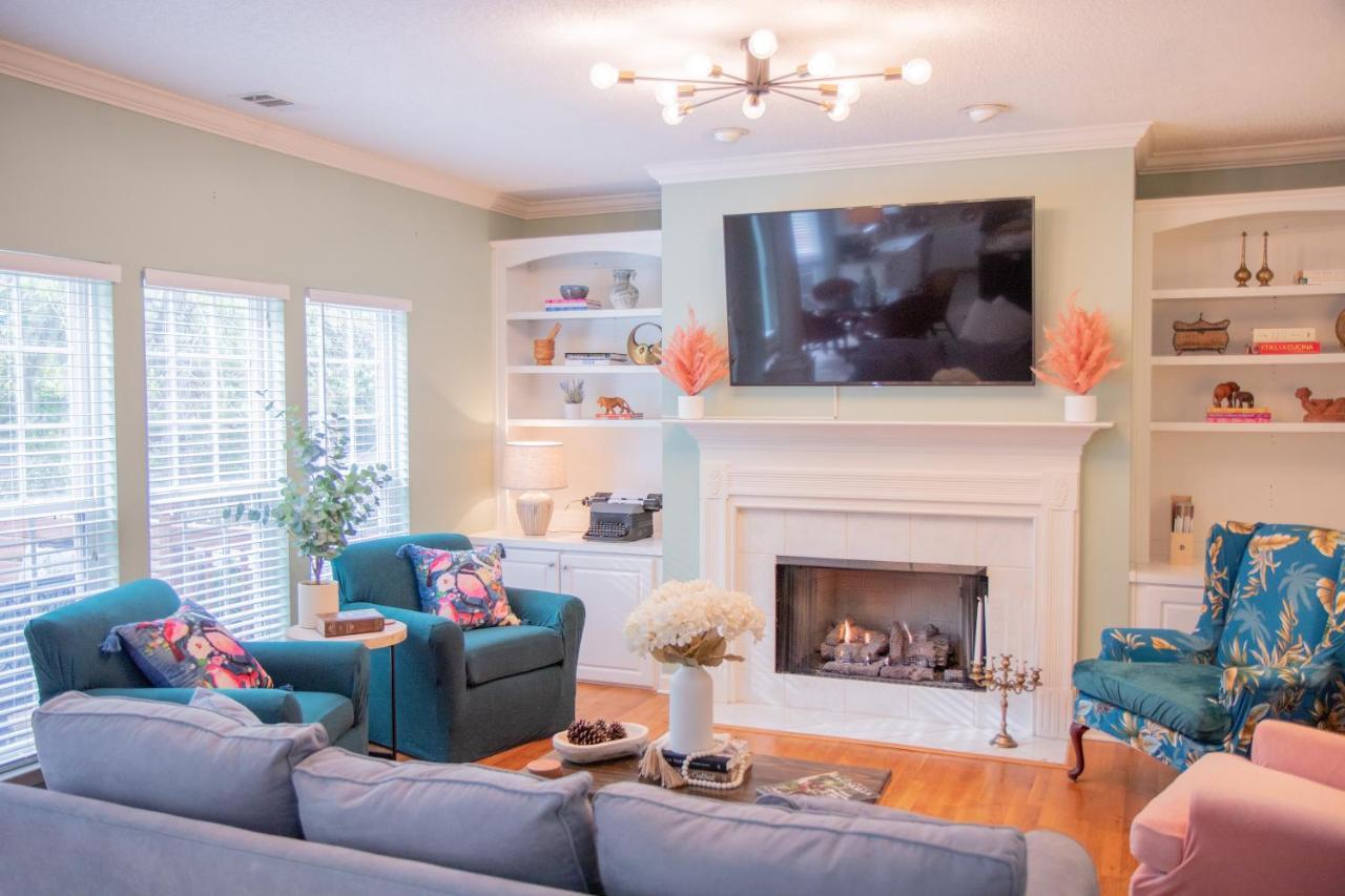 Nature House - Large, Stylish In Savannah
