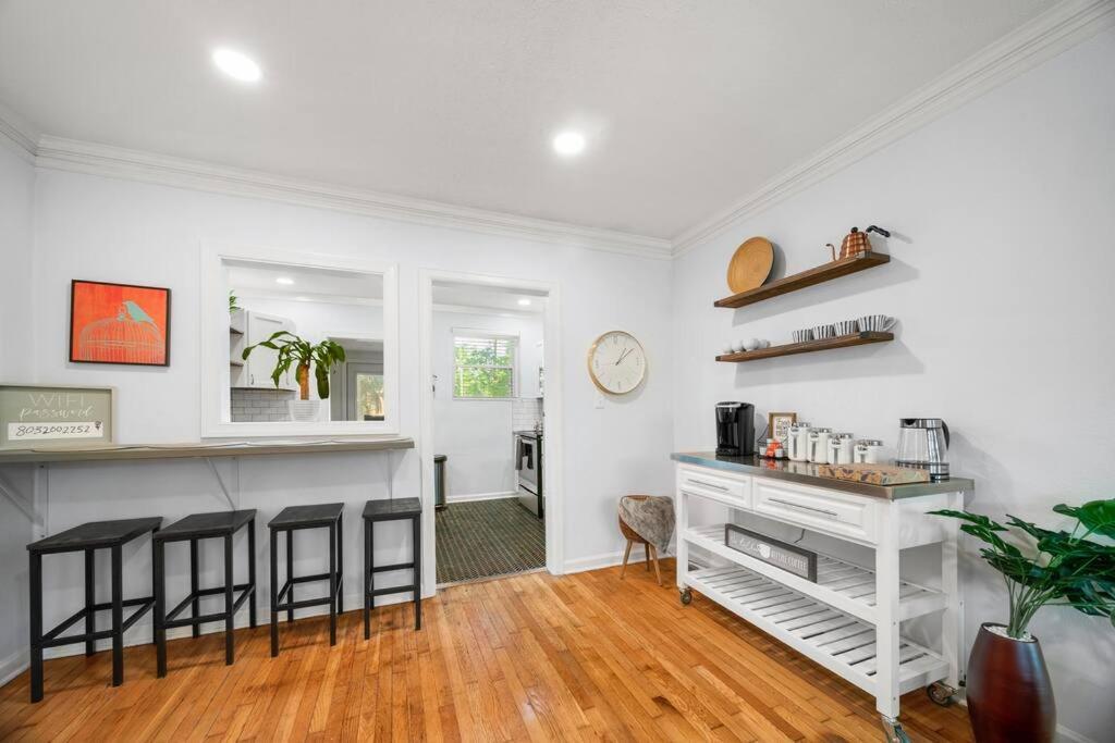 Rare Hidden Gem - Minutes From Downtown & Forsyth!