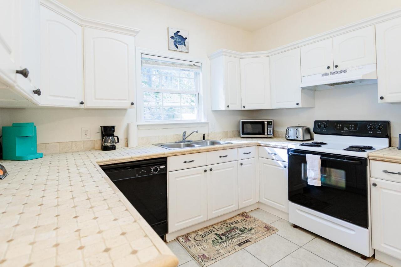 Private 2 Bedroom And 2 Bathroom In Apartment Savannah