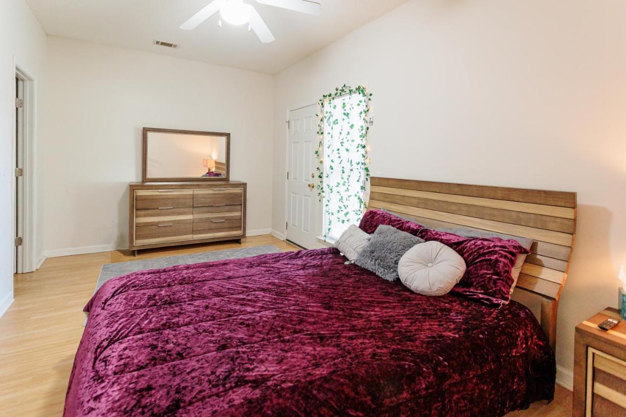 Private 2 Bedroom And 2 Bathroom In