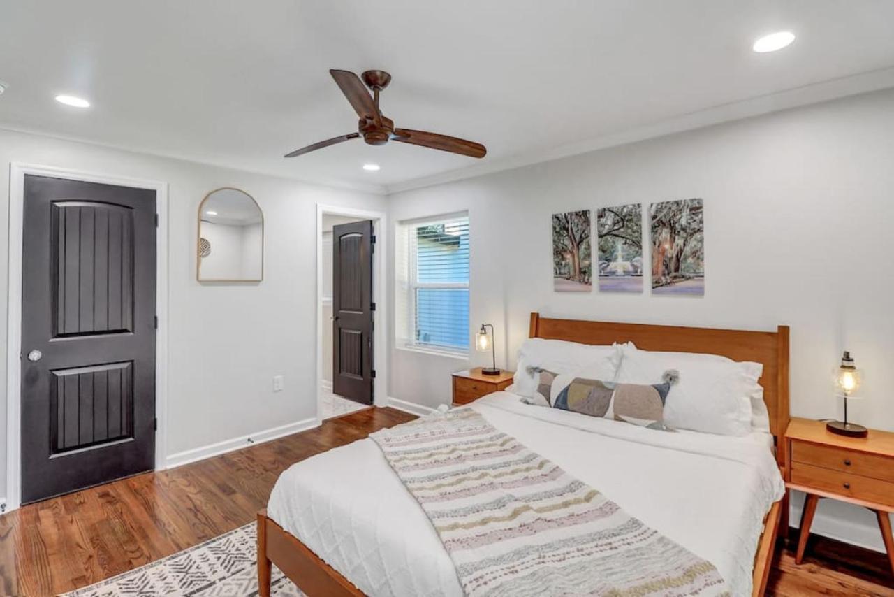 Luxury Retreat Heated Pool And Pet Friendly Savannah