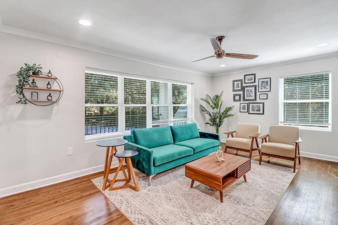 Luxury Retreat Heated Pool And Pet Friendly Savannah