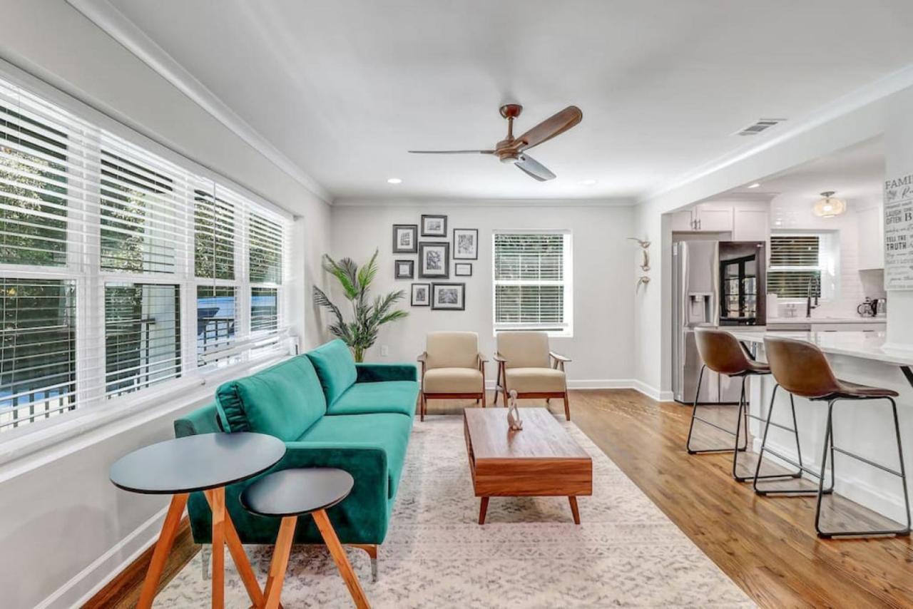 Luxury Retreat Heated Pool And Pet Friendly Savannah