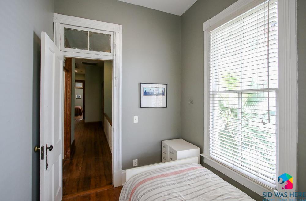 Holiday home Victorian Getaway Close To Forsyth Park Pets *