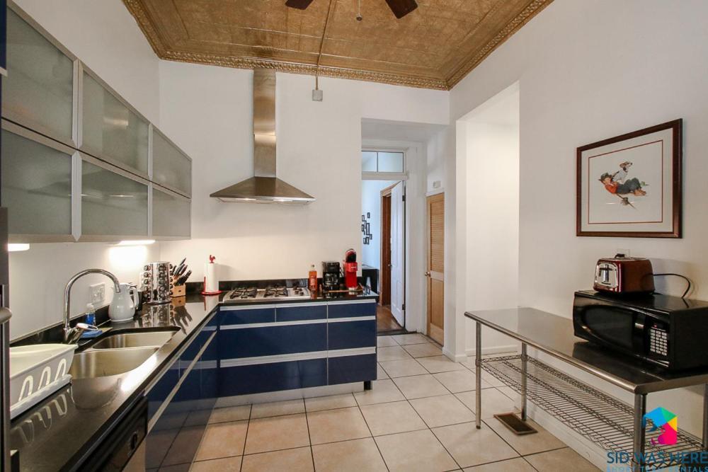 Victorian Getaway Close To Forsyth Park Pets *