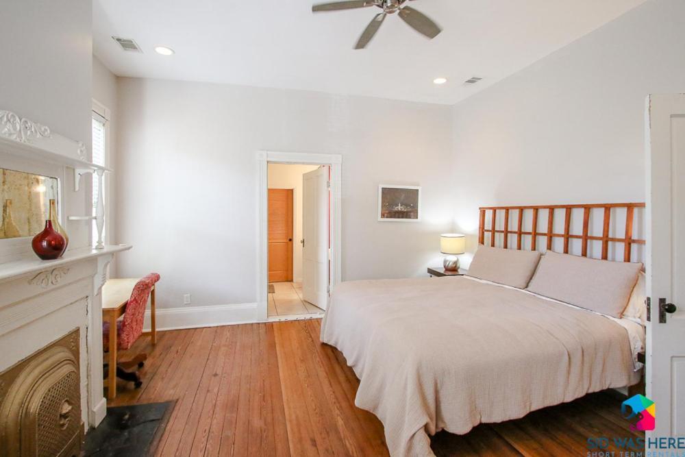 Victorian Getaway Close To Forsyth Park Pets