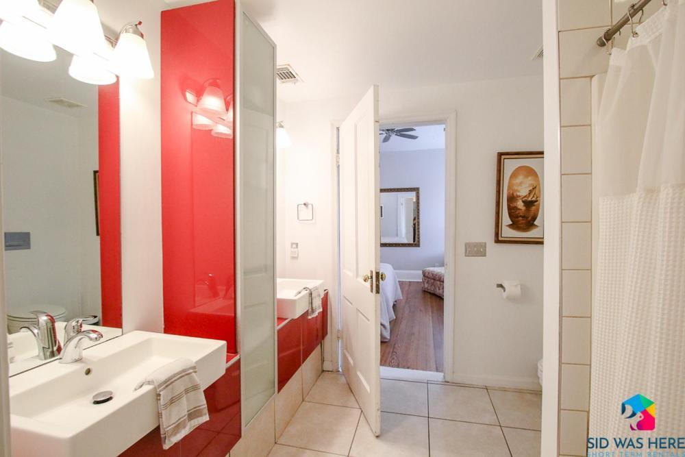 Holiday home Victorian Getaway Close To Forsyth Park Pets