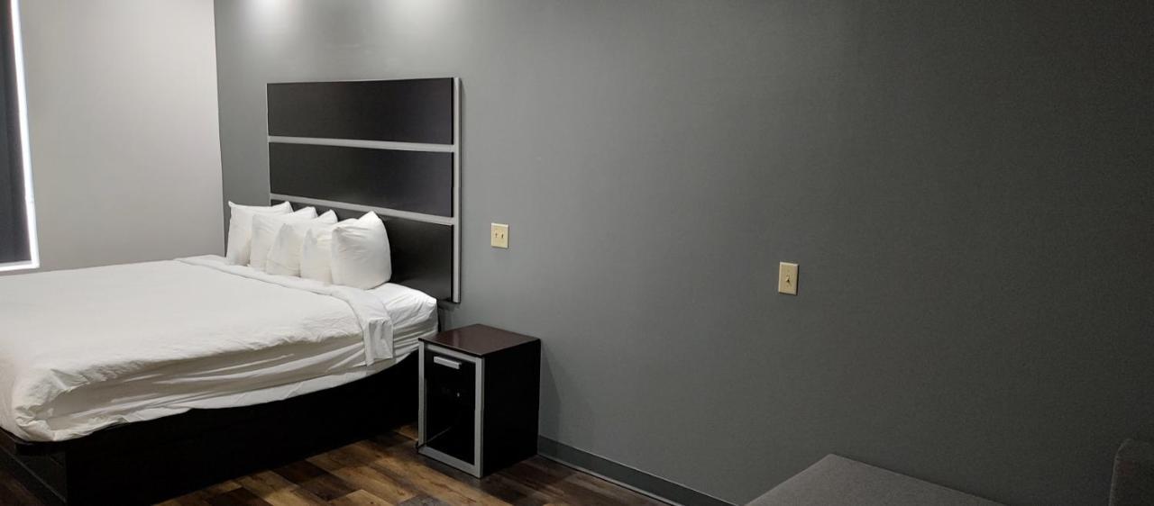 Hotel Sonesta Essential Savannah
