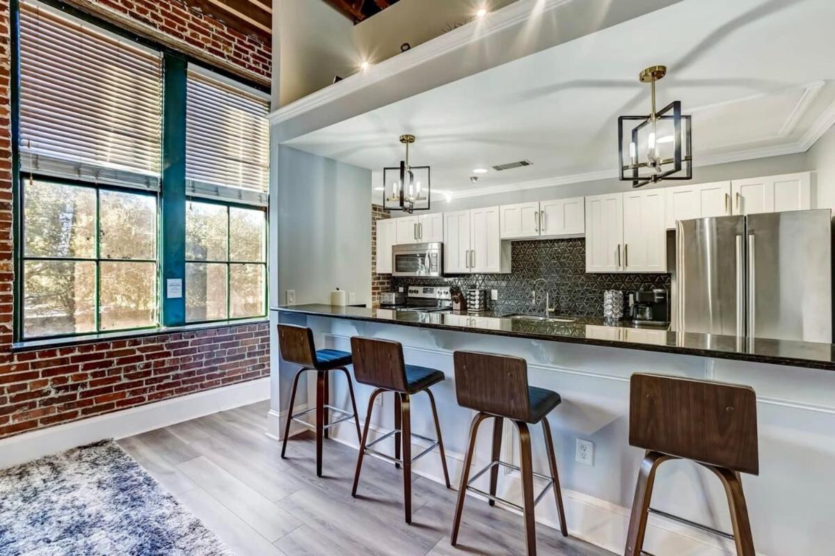 West End Loft - Downtown 5 Min Walk To River St Savannah
