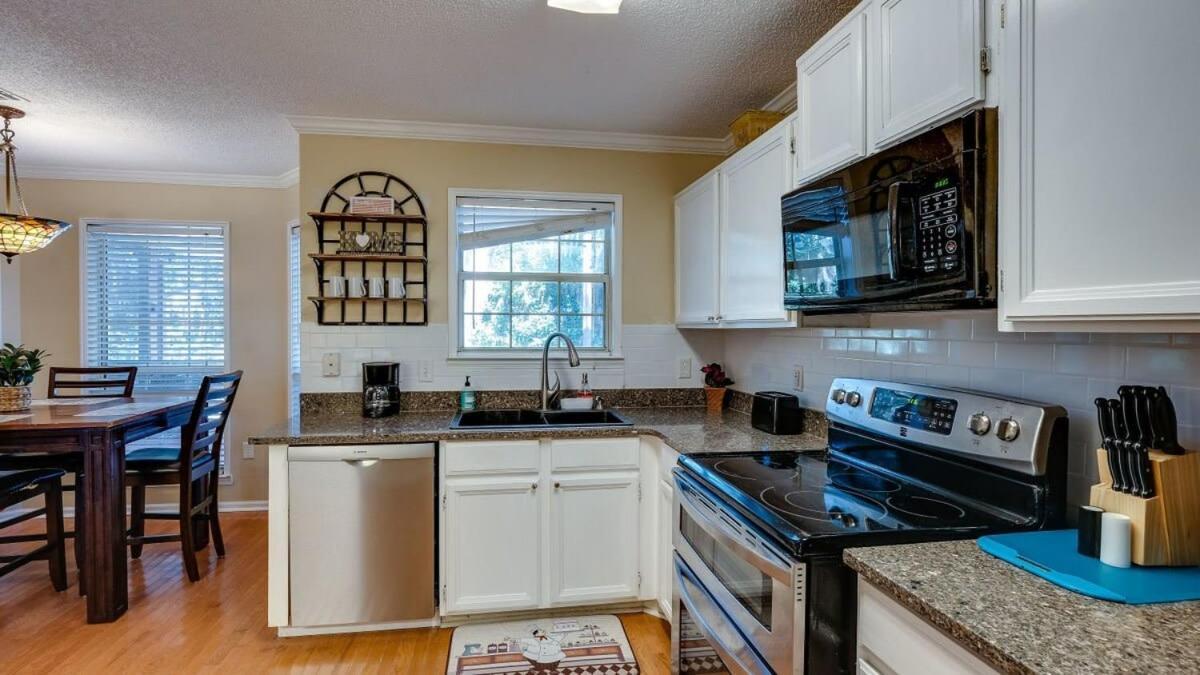 Whitmarsh Treasure- Close To Tybee Island Holiday home Savannah