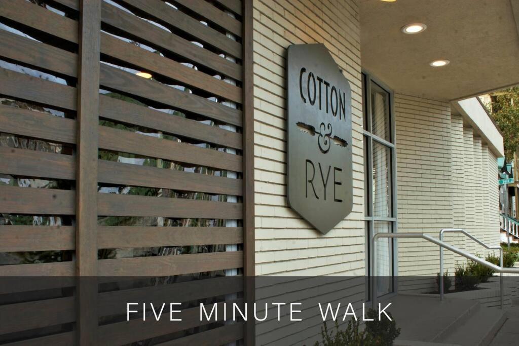 Holiday home Intimate Library - Minutes To Forsyth Park Savannah