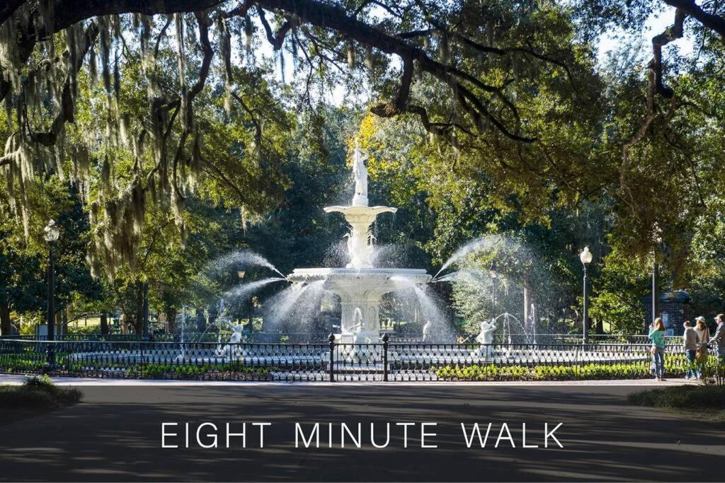 Intimate Library - Minutes To Forsyth Park Holiday home