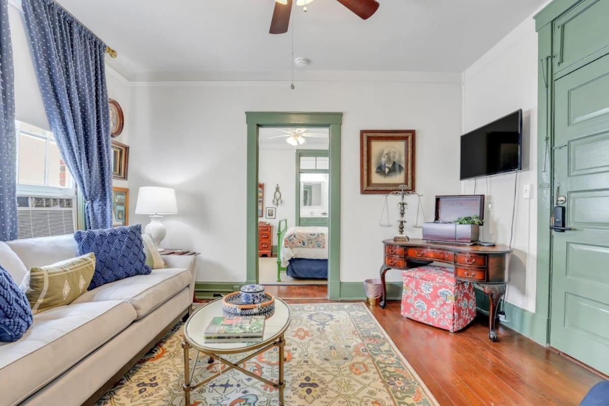 The Graham On Oglethorpe Square * Savannah