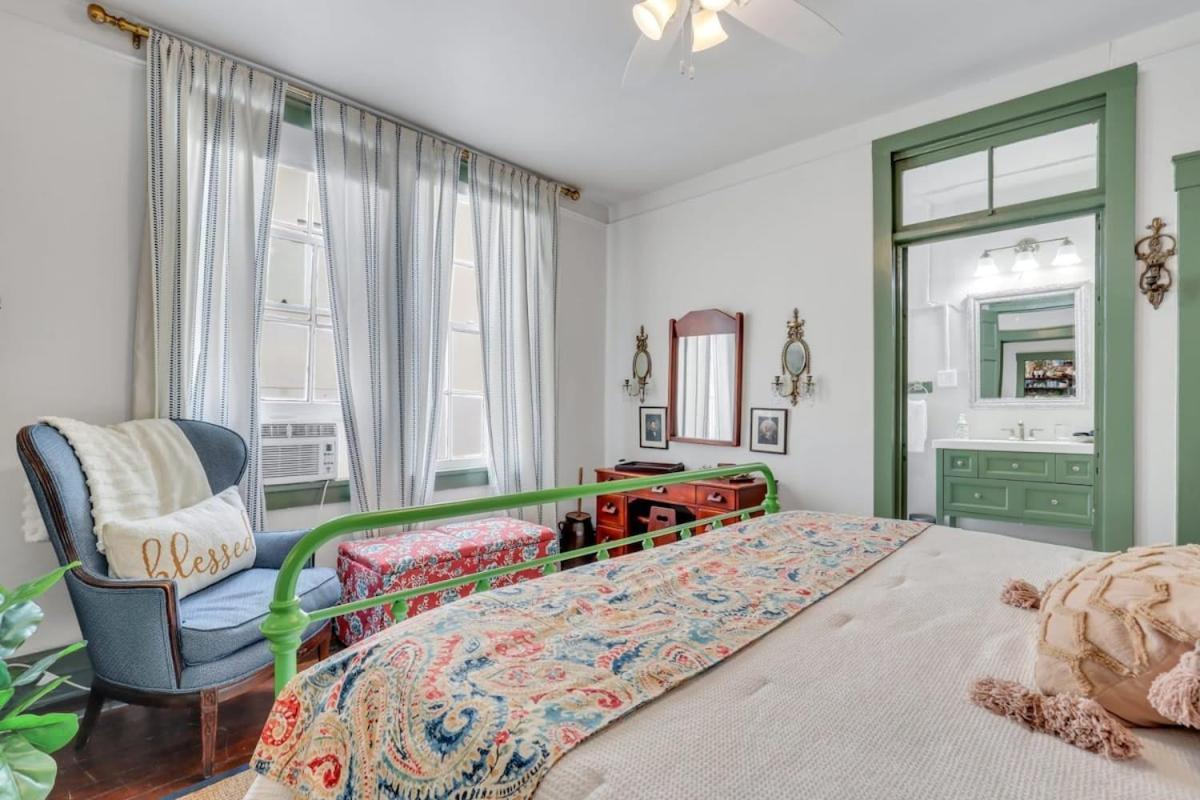 Holiday home The Graham On Oglethorpe Square