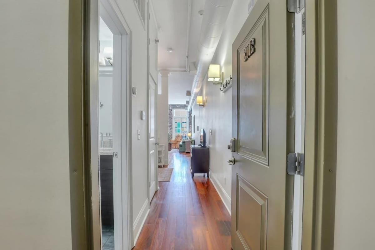 Apartment Knockout Loft- Near Plant Riverside Savannah