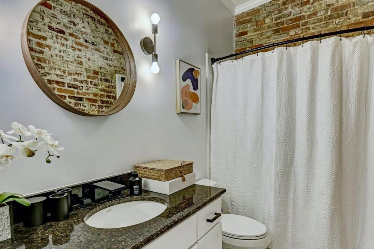 West End Loft - Downtown 5 Min Walk To River St Apartment Savannah