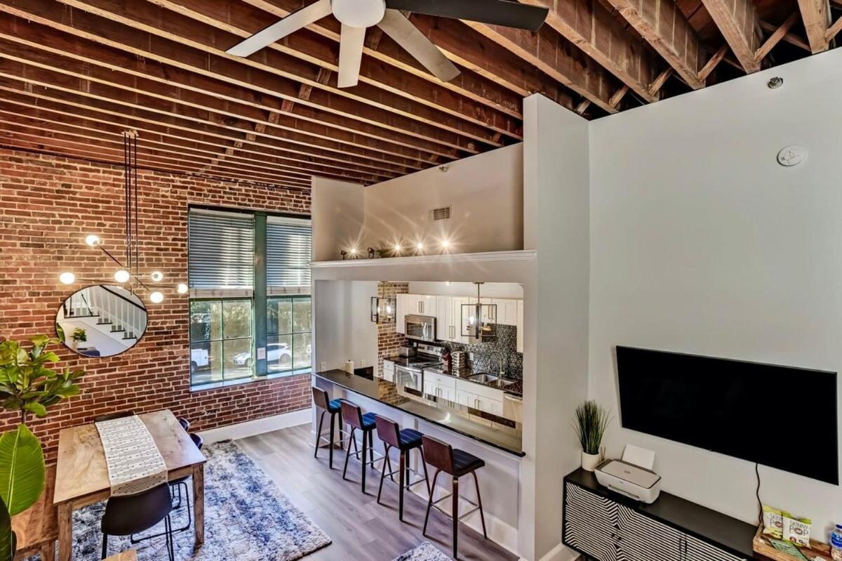 West End Loft - Downtown 5 Min Walk To River St * Savannah