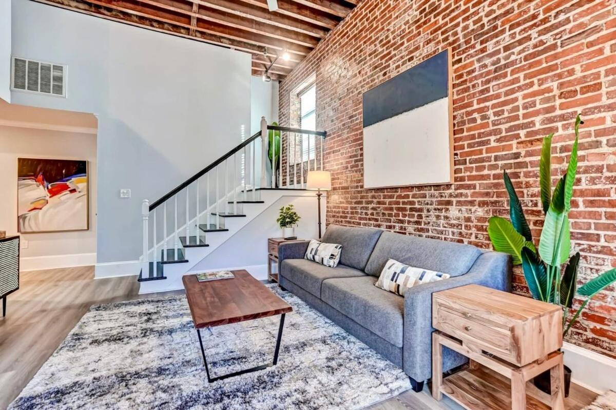 Apartment West End Loft - Downtown 5 Min Walk To River St *