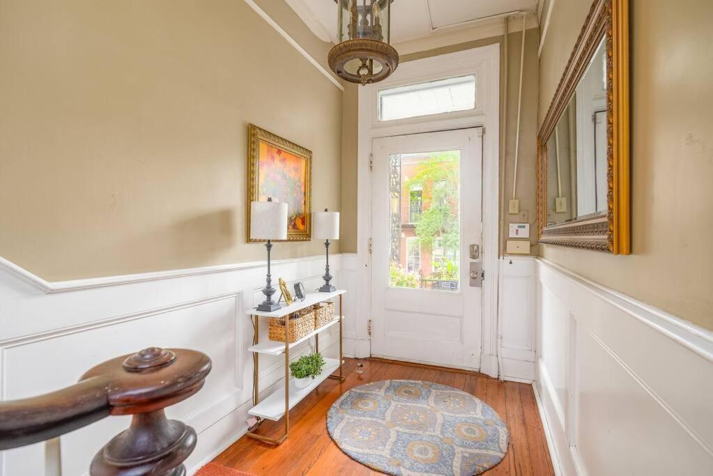Holiday home Charming Historic District Parlor Level *