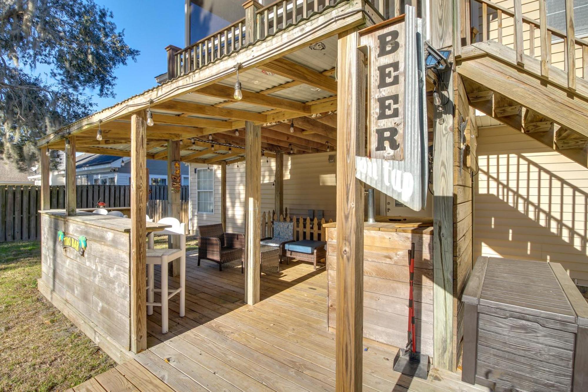 Apartment Inviting Vacation With Game Room! *