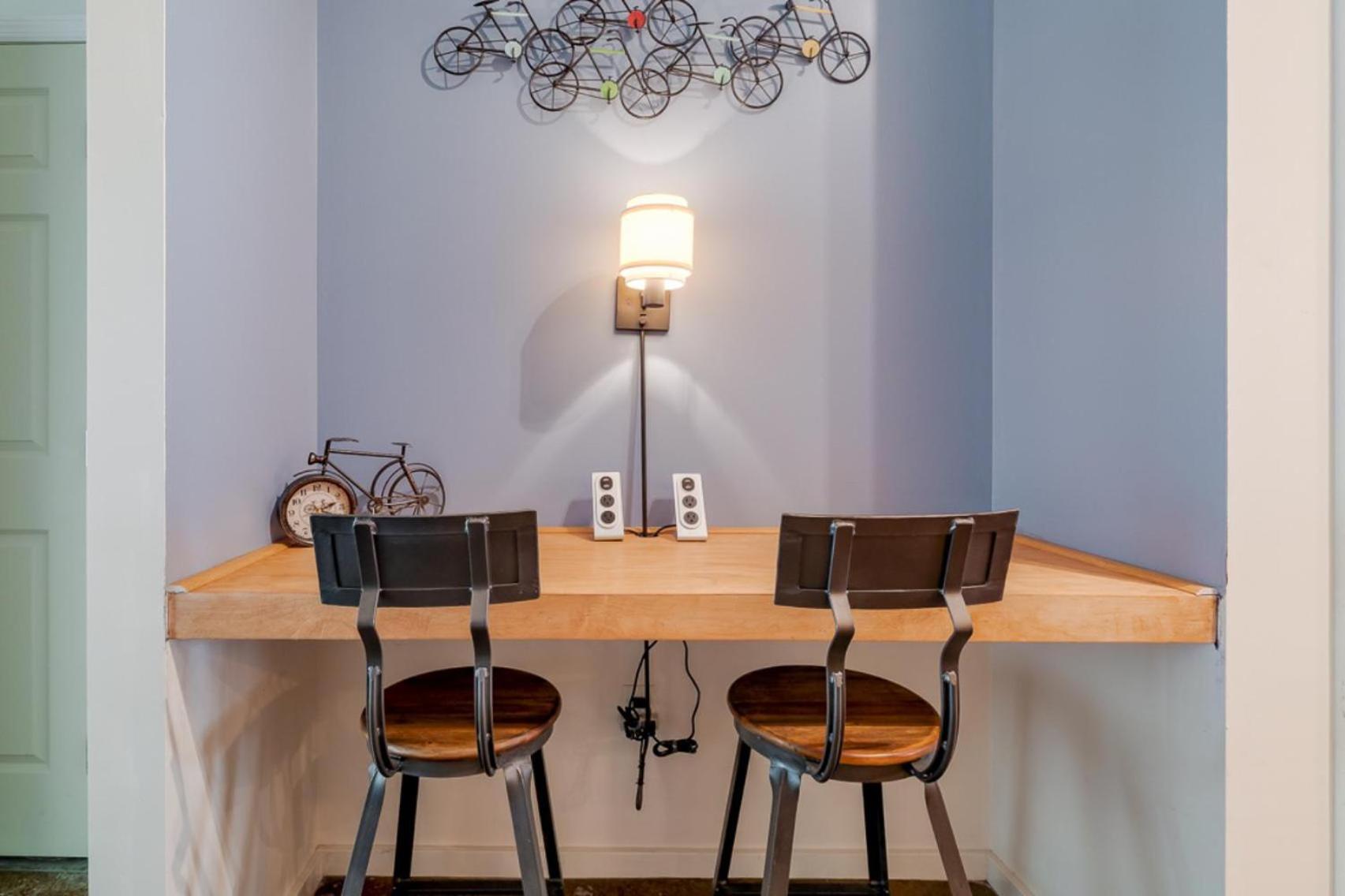 Holiday home ☆historic Living•2 Separate Spaces•downtown•walk To Forsyth Park•private Patio/porch☆ Savannah