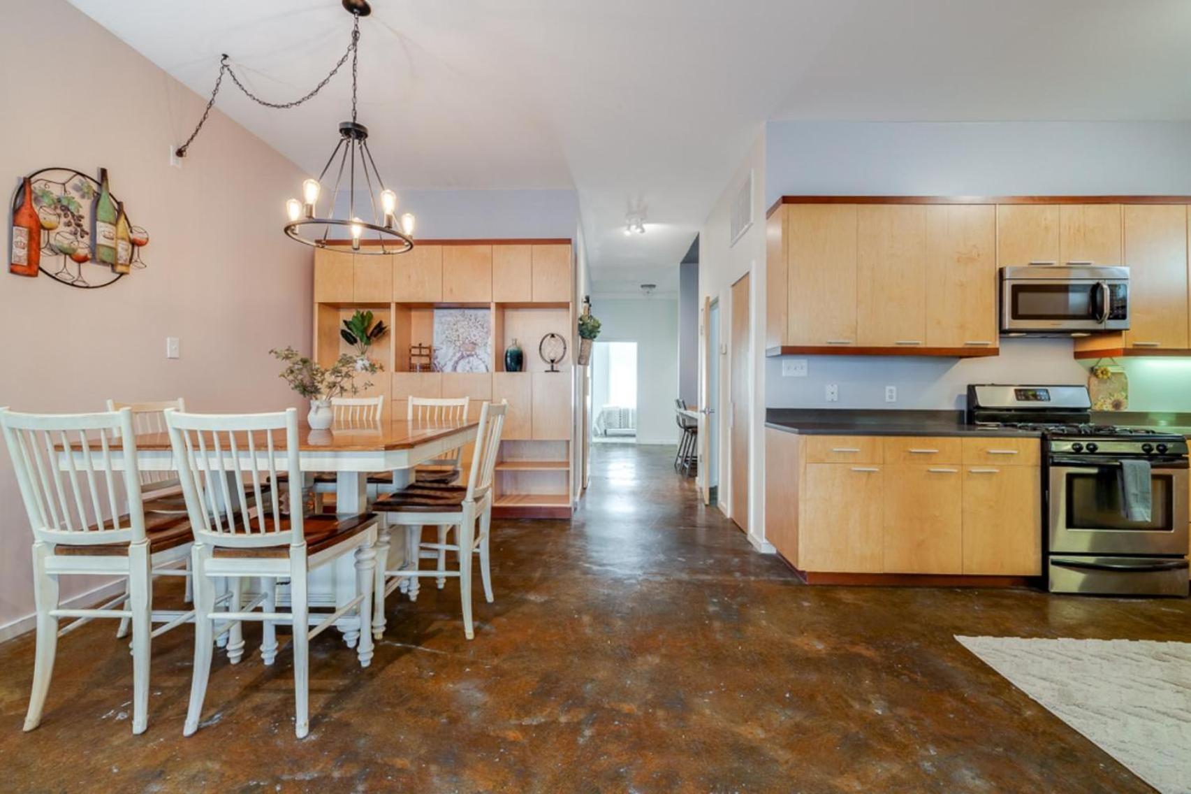 ☆historic Living•2 Separate Spaces•downtown•walk To Forsyth Park•private Patio/porch☆ * Savannah