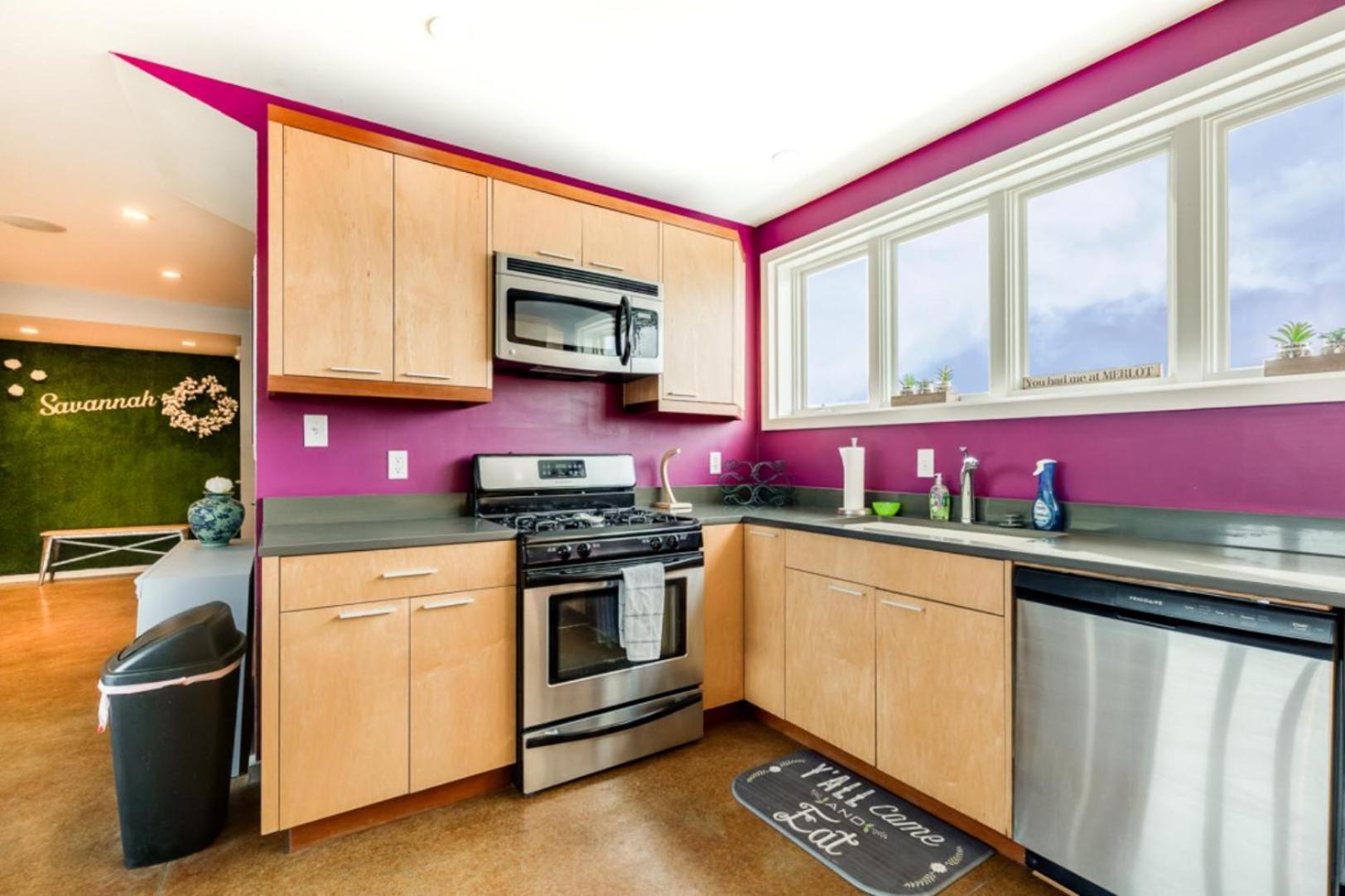 ☆historic Living•2 Separate Spaces•downtown•walk To Forsyth Park•private Patio/porch☆ *