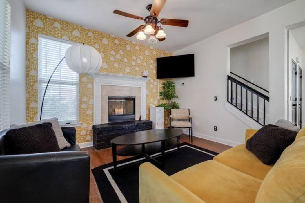 Tupelo Honey - 6 Bedroom Sleeps 16+ Holiday home Savannah
