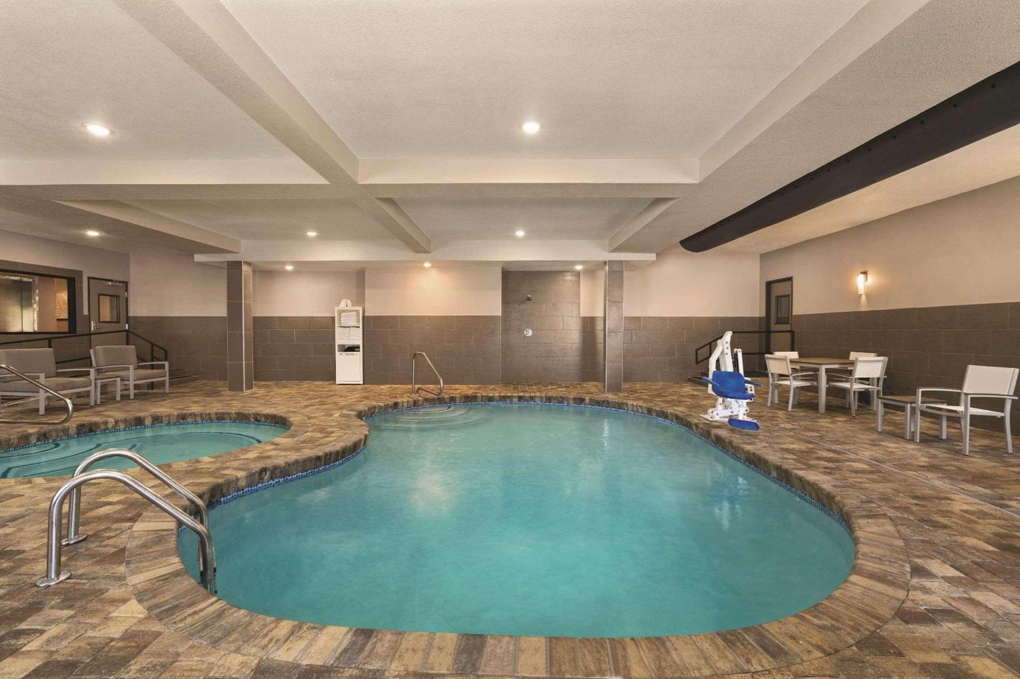 Country & By Radisson, Midtown, Ga 3* Savannah