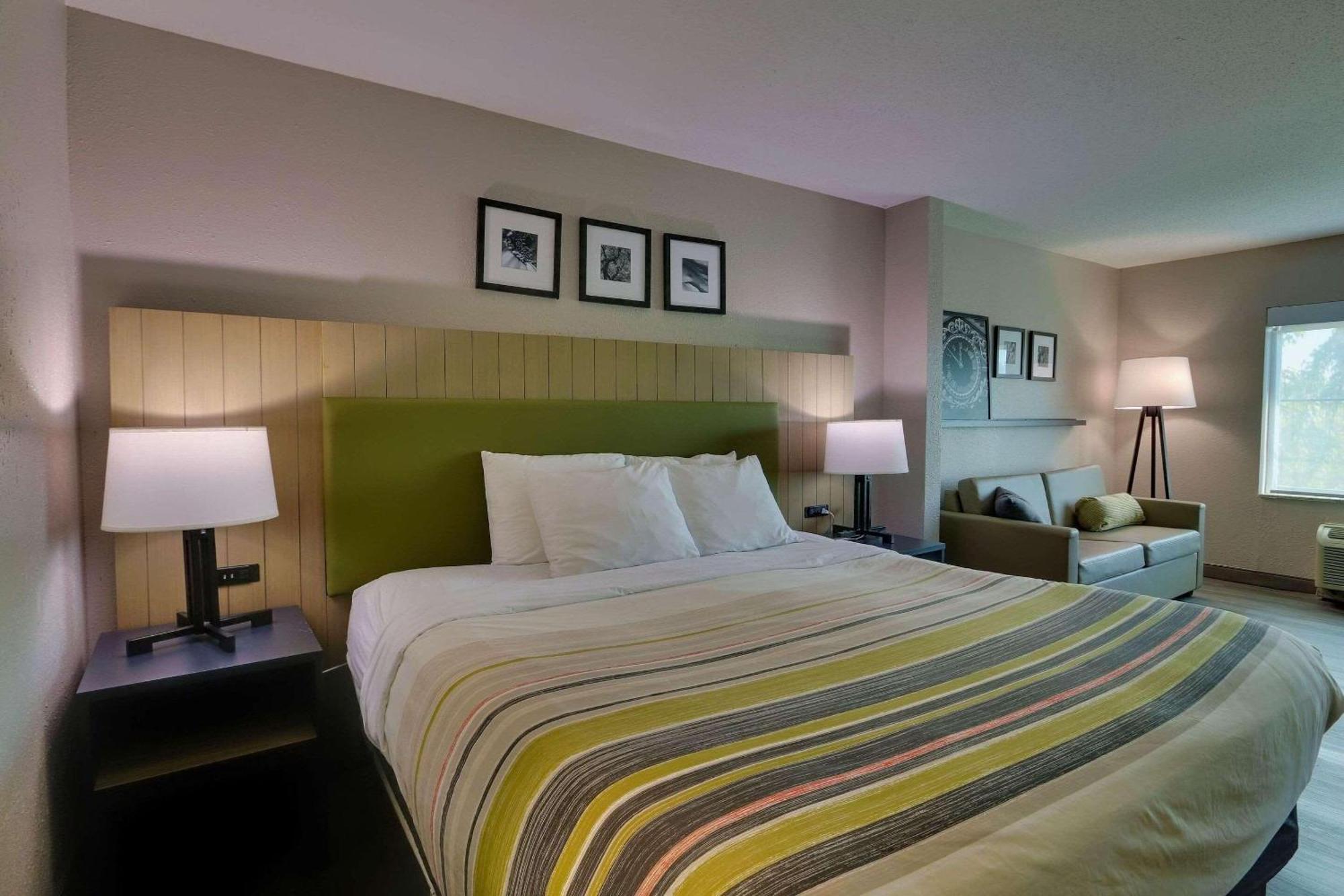 Country & By Radisson, Gateway, Ga Hotel 3*