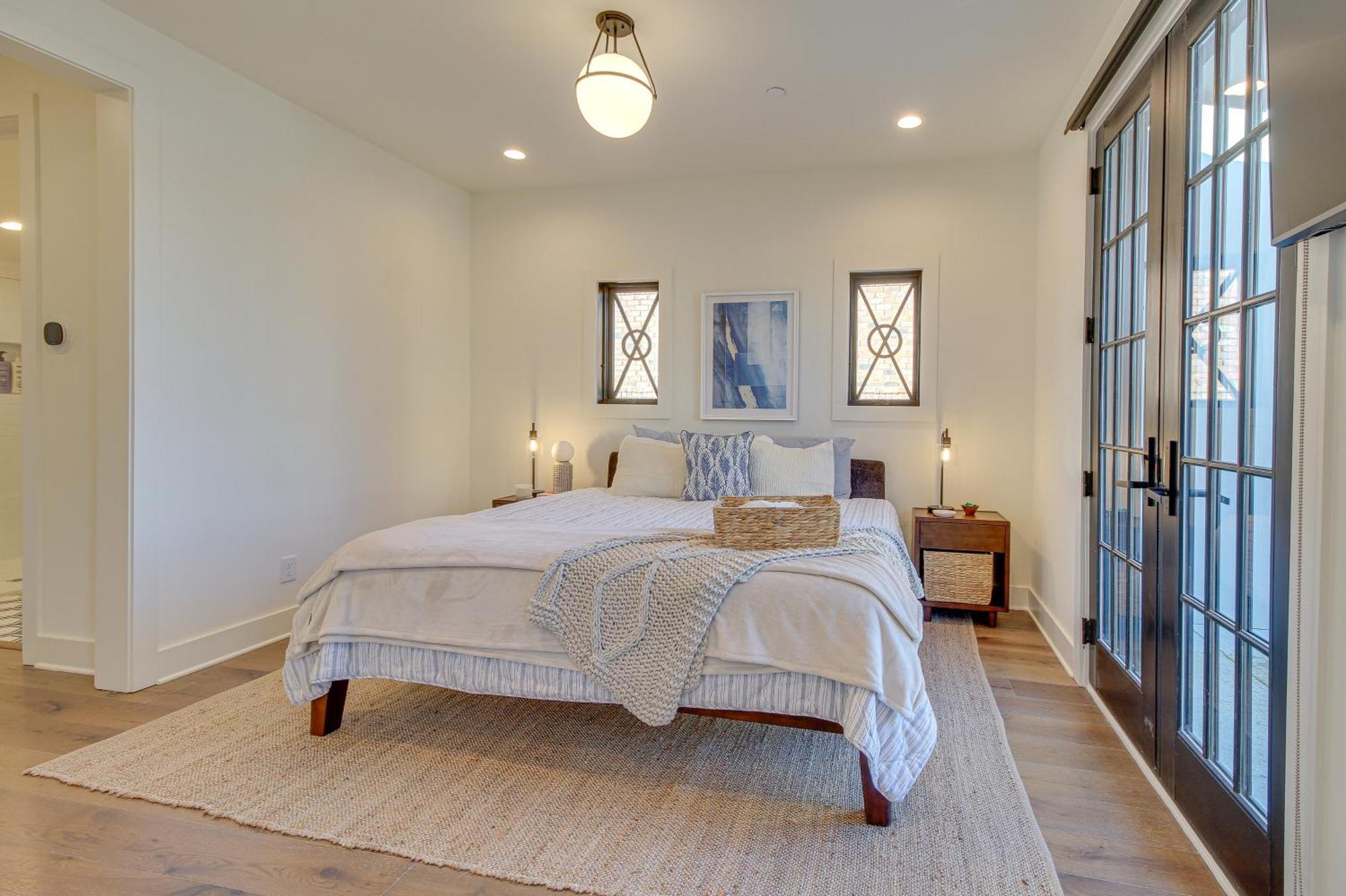 Luxe Townhome 1 Mi To Historic District