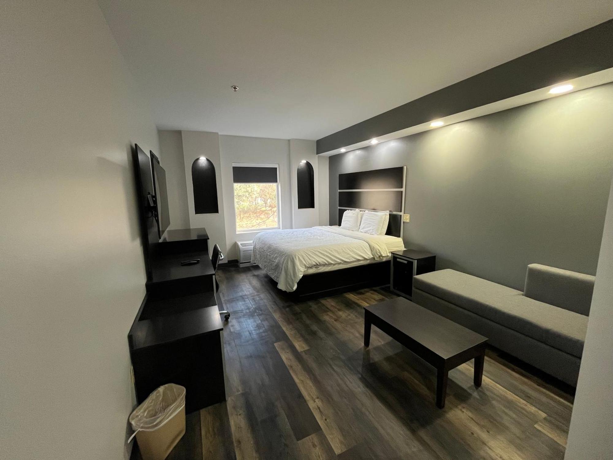 Sonesta Essential 3* Savannah