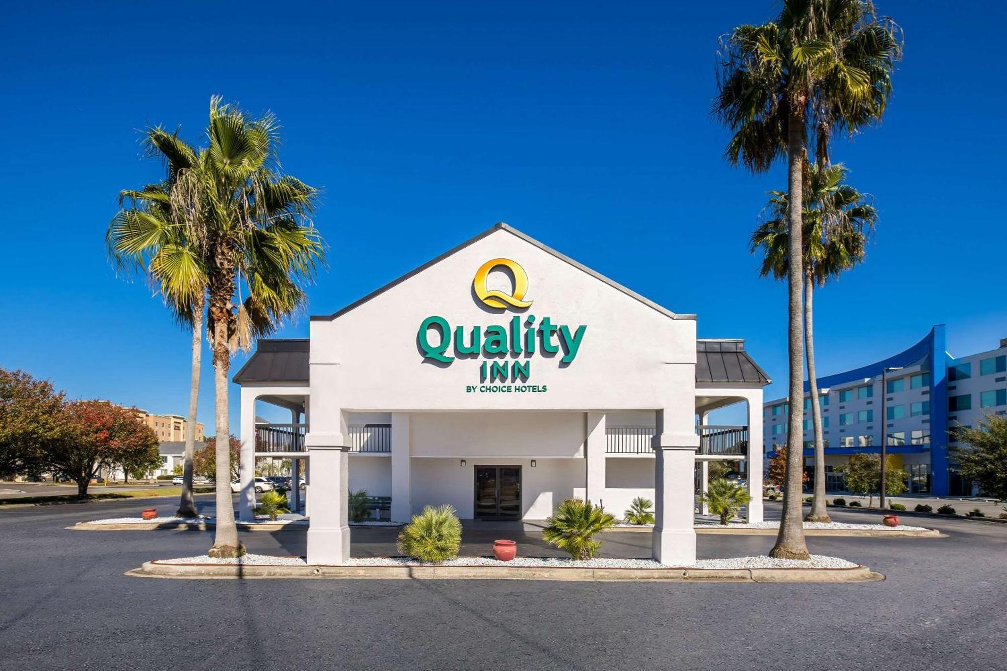 Quality I-95 Inn 2*
