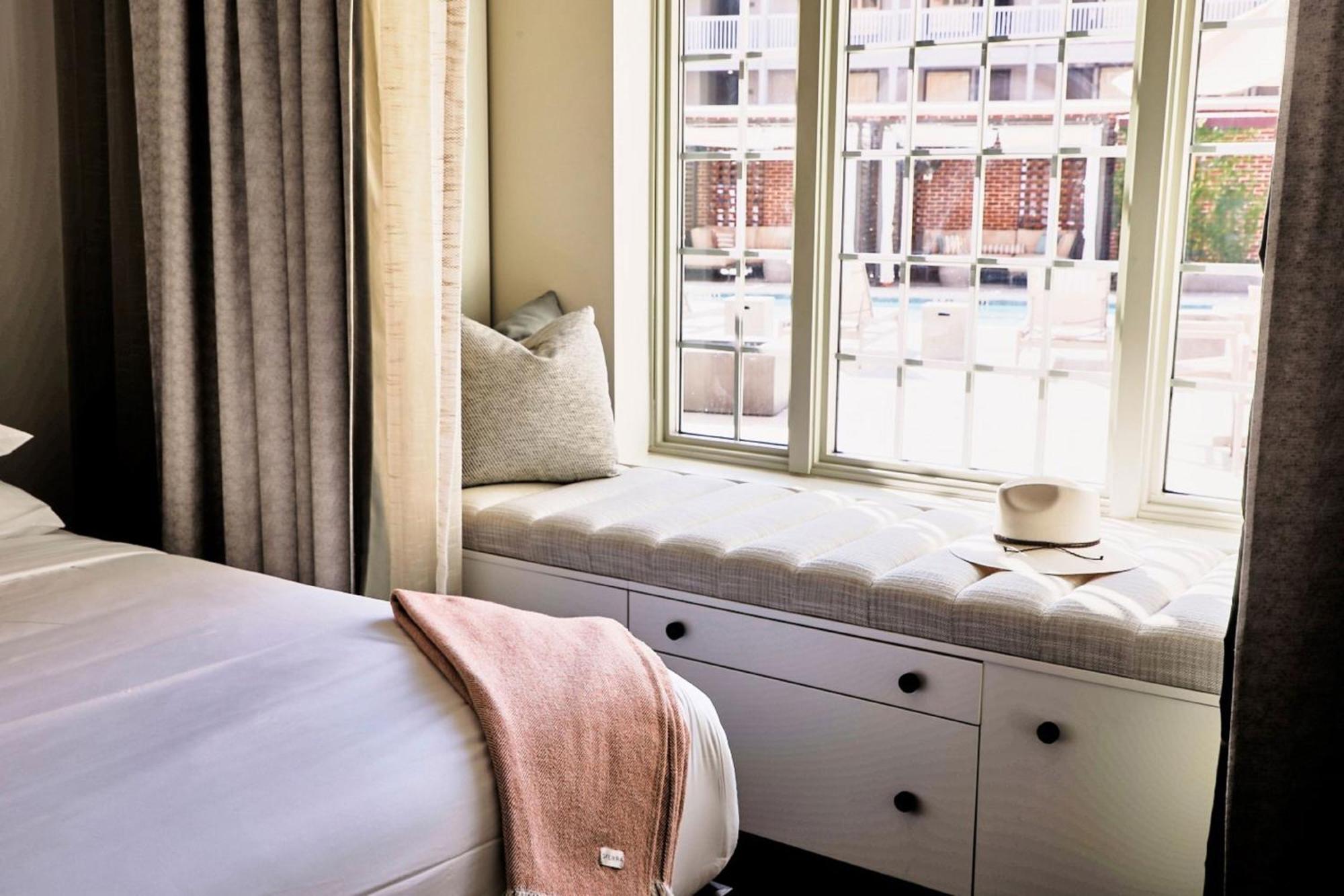 The Alida, Savannah, A Tribute Portfolio 5*