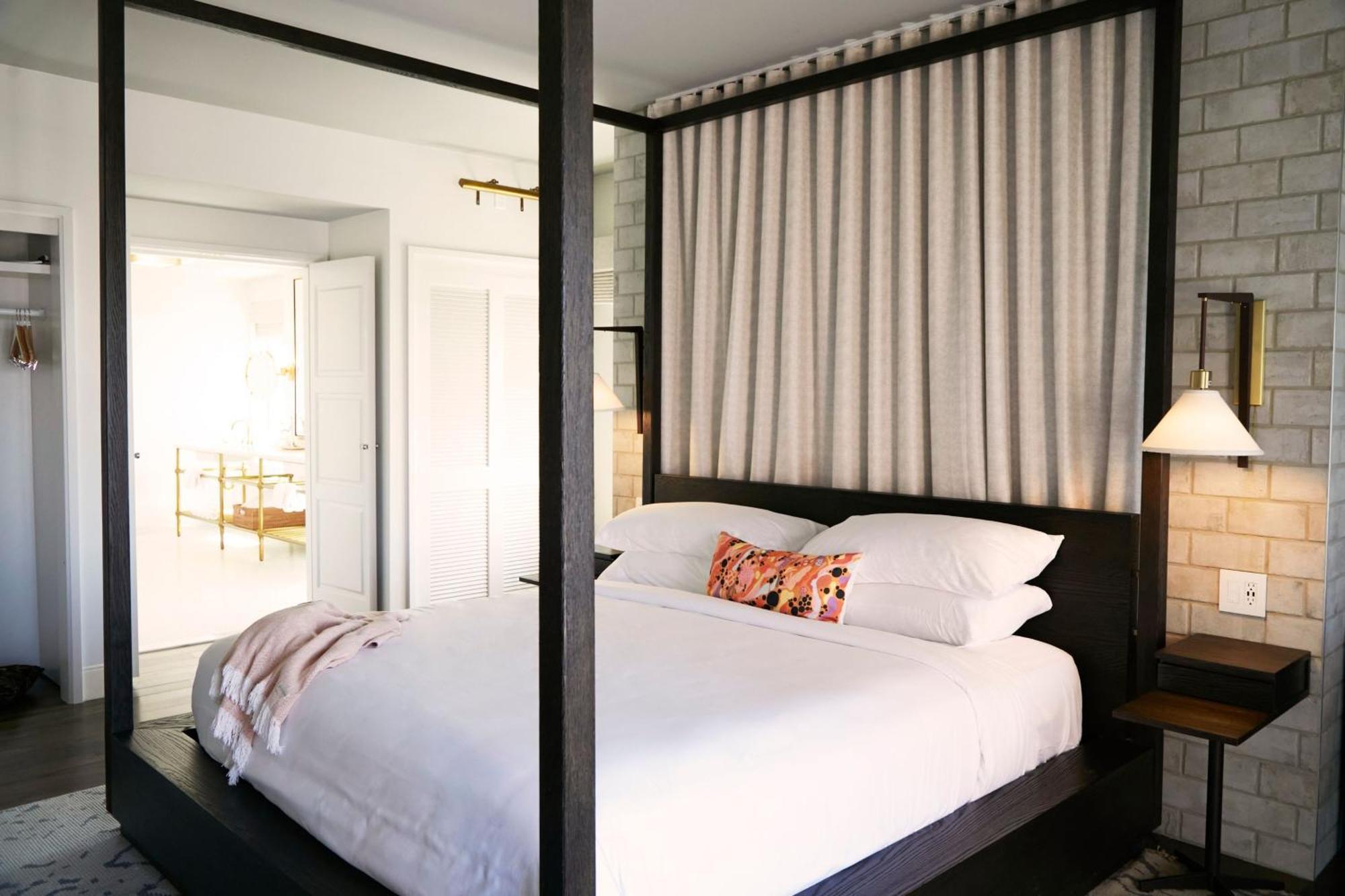 The Alida, Savannah, A Tribute Portfolio 5* Savannah