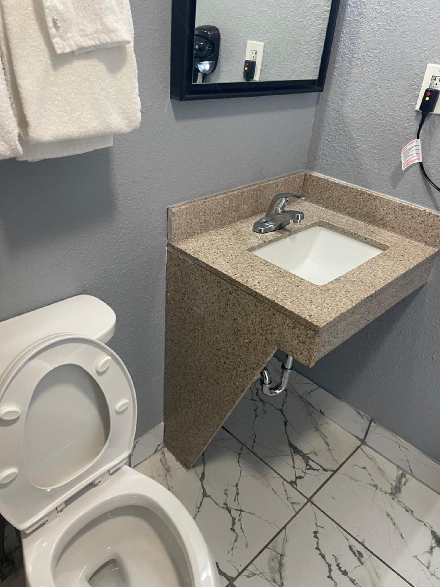 Motel Americas Value Inn-savannah Savannah