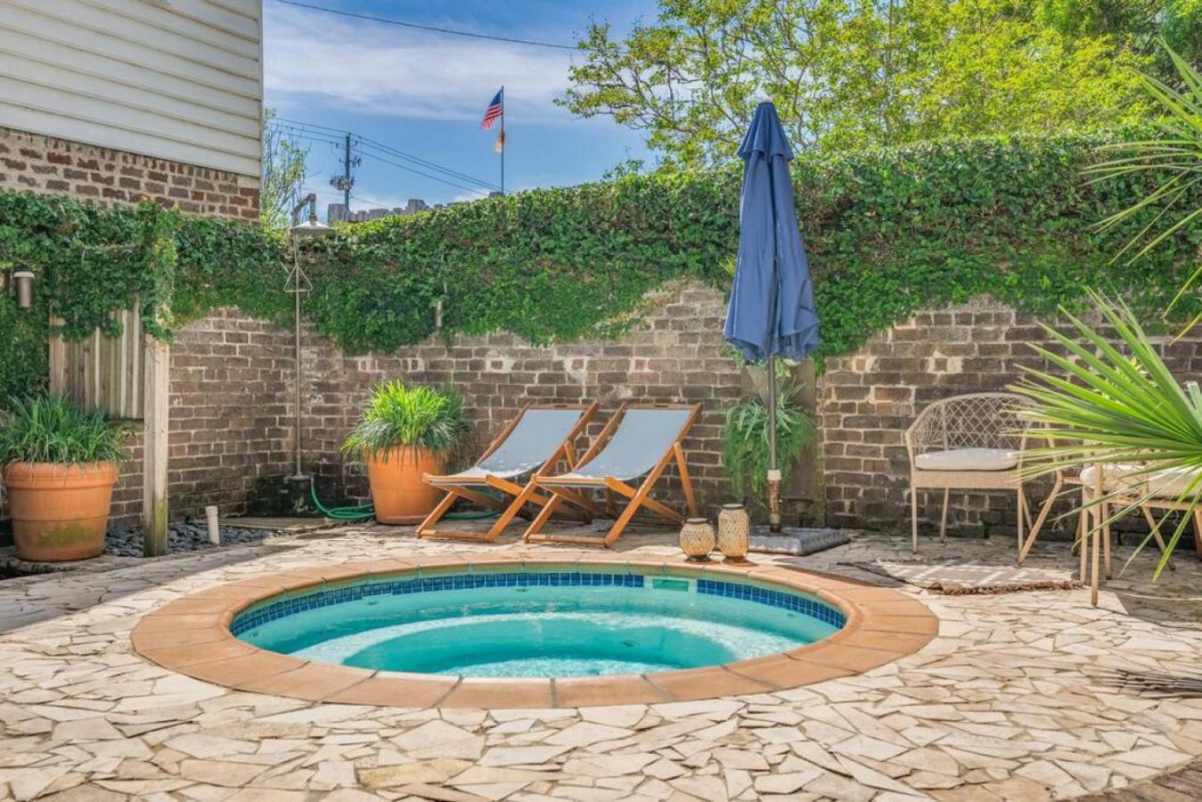 Holiday home 8br Historic Hamilton House