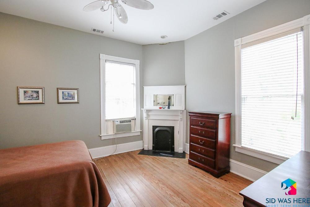 Holiday home Victorian Getaway Close To Forsyth Park Pets