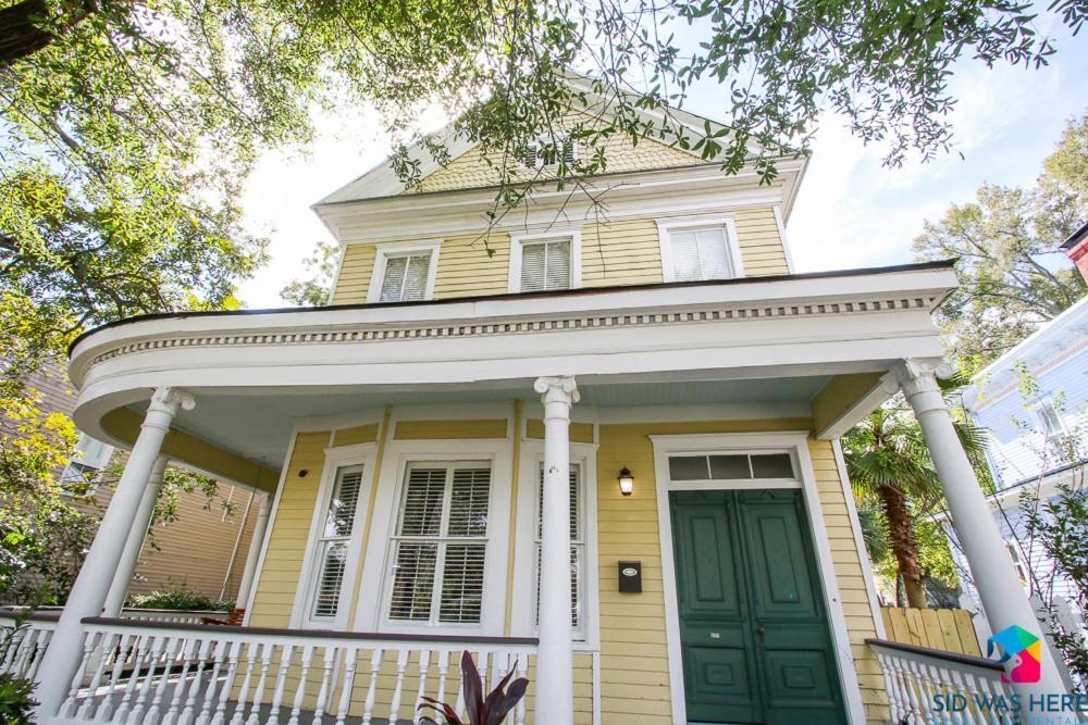 Holiday home Victorian Getaway Close To Forsyth Park Pets