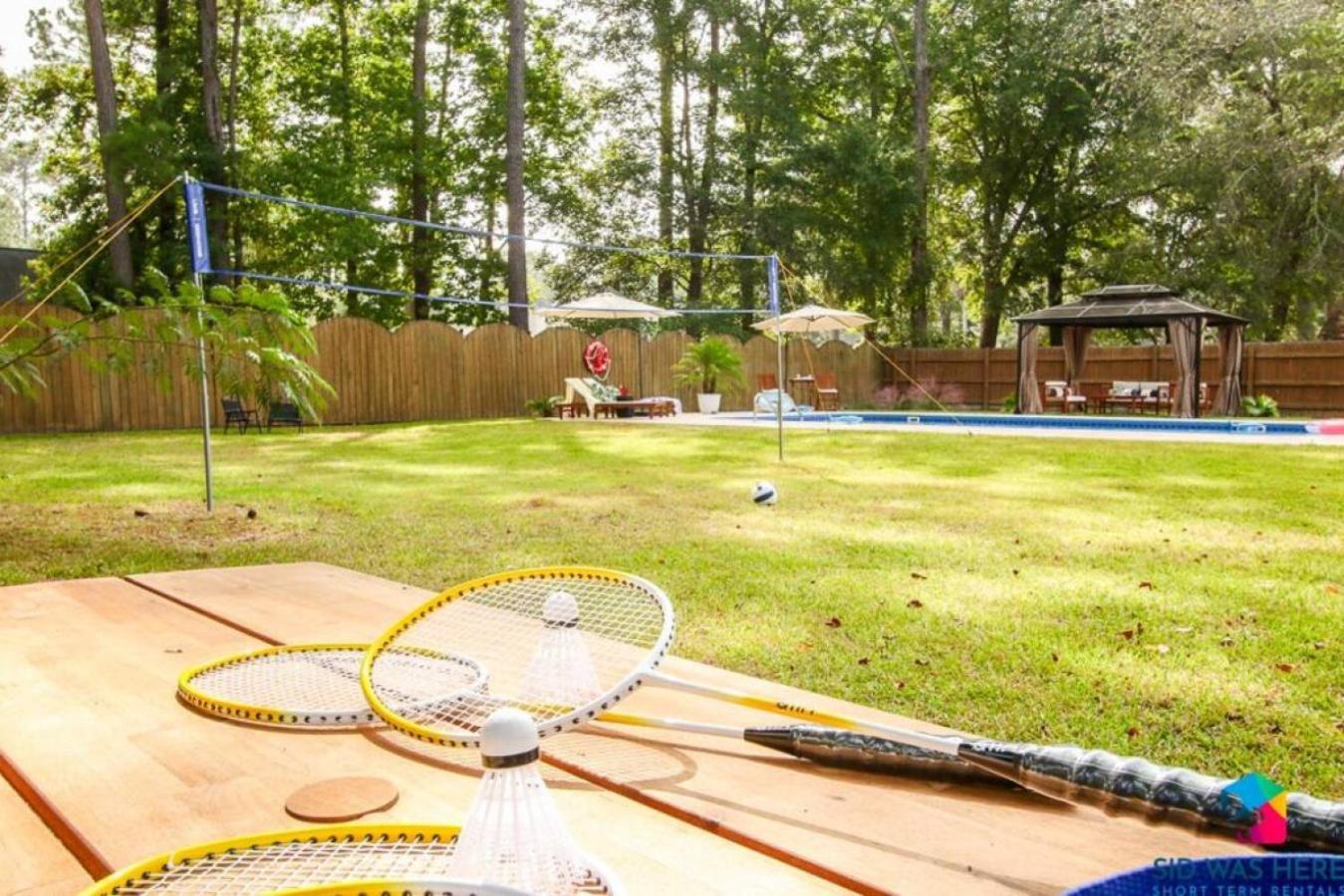 Holiday home 5br Pool, Jacuzzi, Firepit, Sports, Games Savannah
