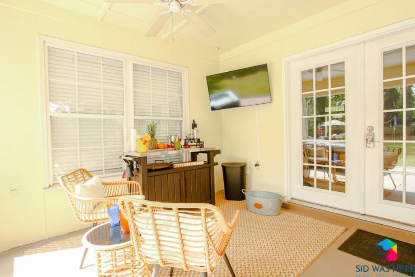 Holiday home 5br Pool, Jacuzzi, Firepit, Sports, Games Savannah