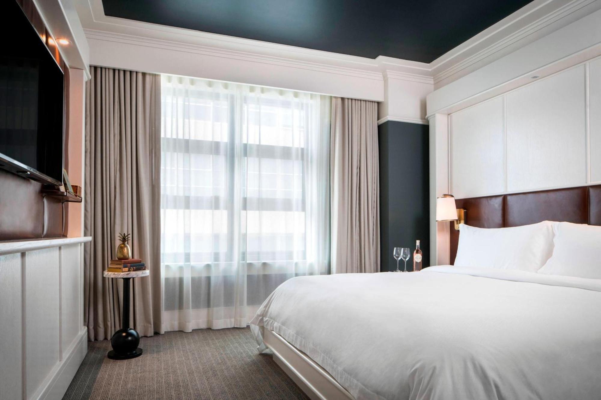 Perry Lane Hotel, A Luxury Collection Hotel, 5* Savannah