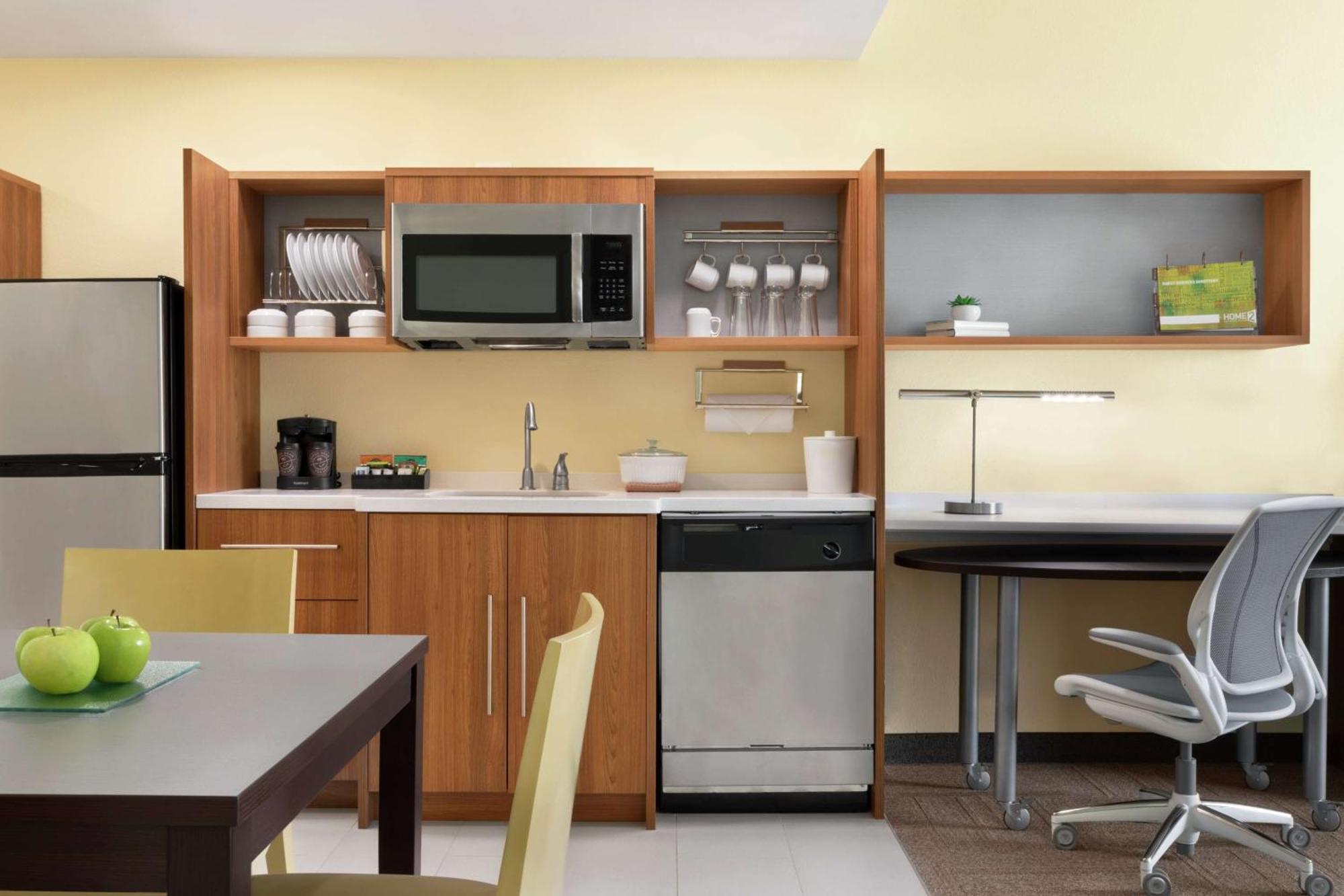 Home2 By Hilton Airport Hotel 3*