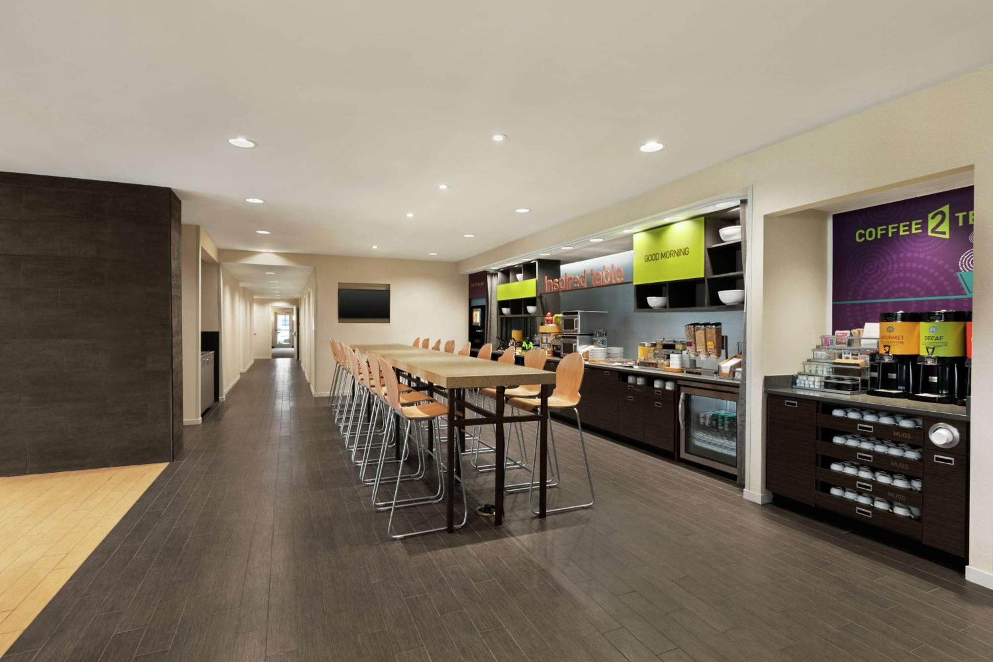 Home2 By Hilton Airport Hotel Savannah