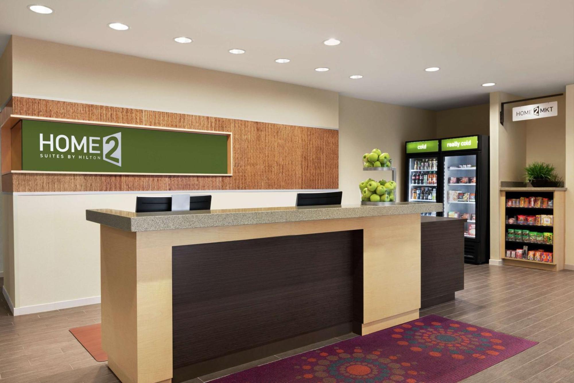 Home2 By Hilton Airport 3*