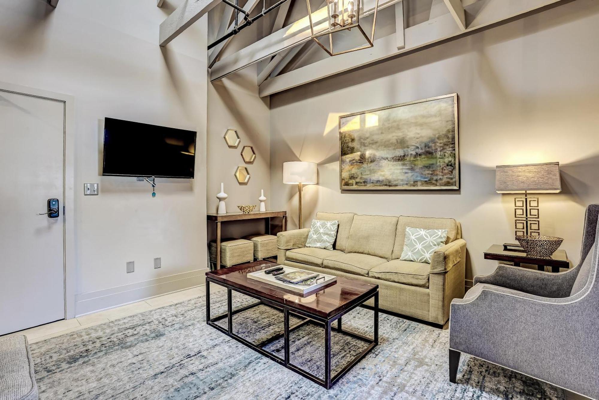 Parker's Collection Unit 8 * Savannah