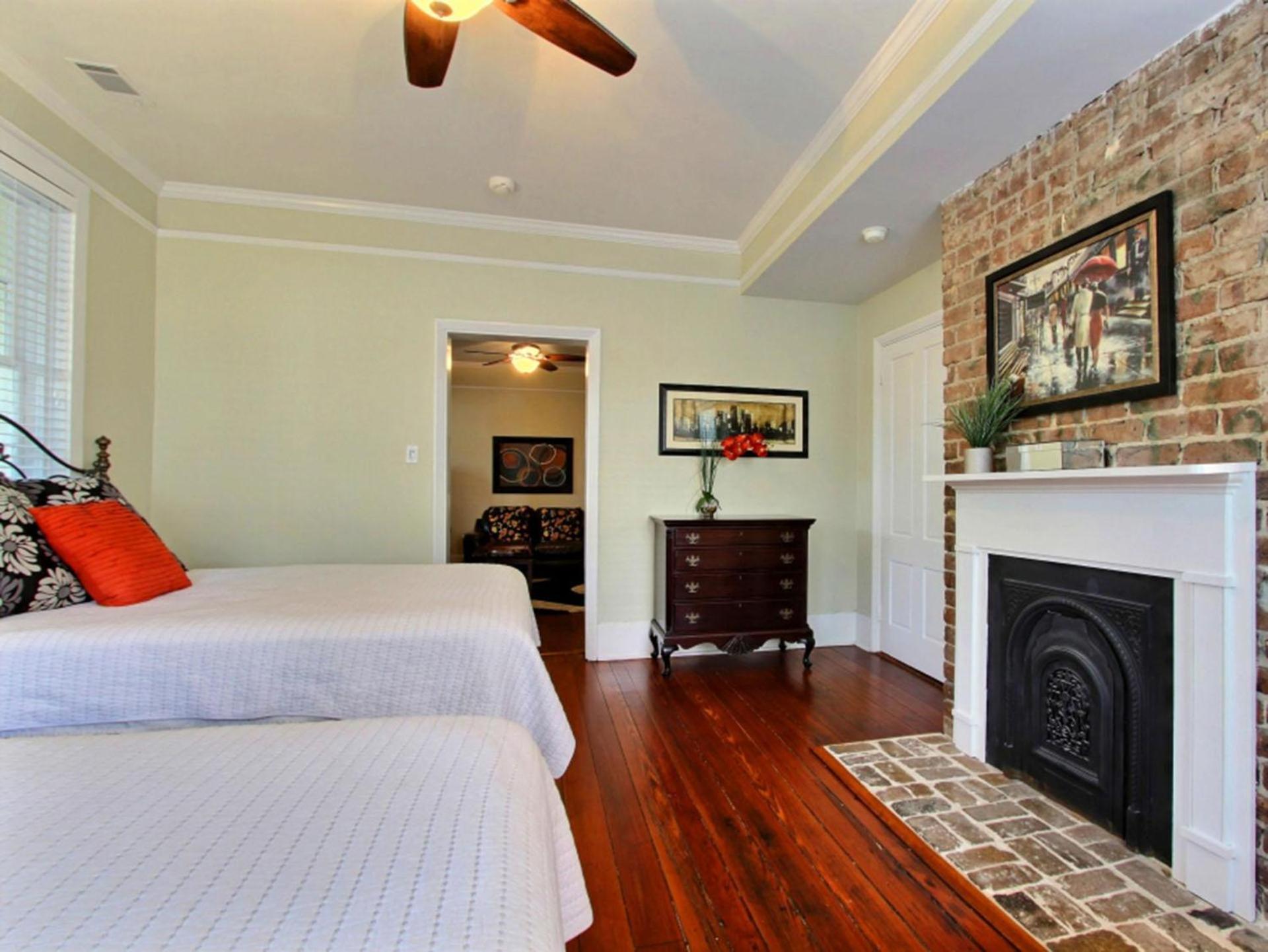 Forsyth Park West Garden Level Holiday home