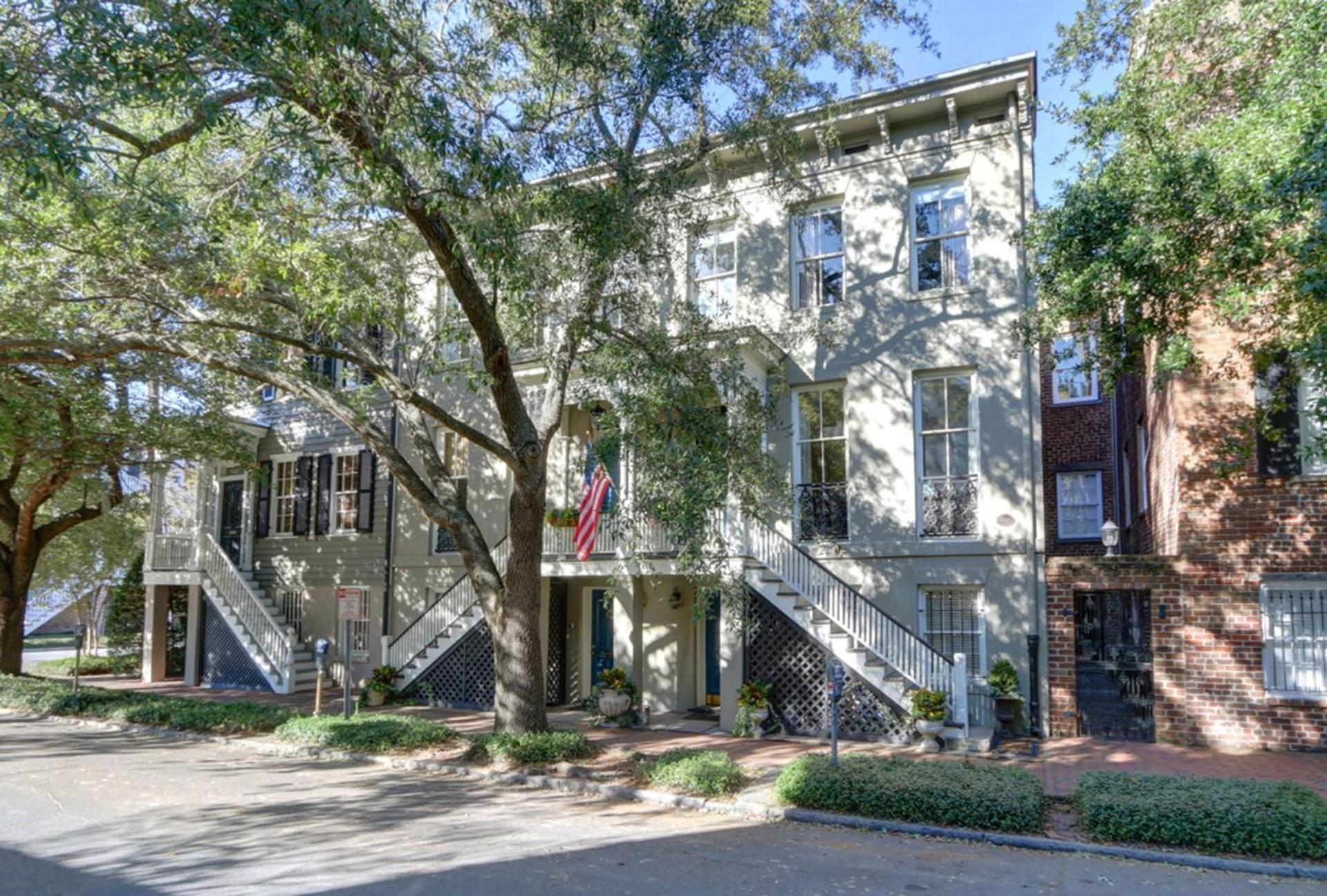 Isaac Laroche Estate Holiday home Savannah